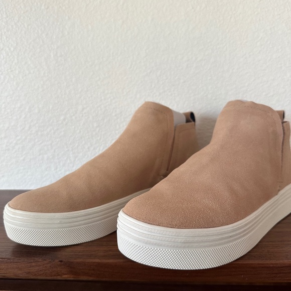 Dolce Vita Smoke/Tan Suede Bootie Sneakers,Size 8.5, Brand new in box - Picture 4 of 9